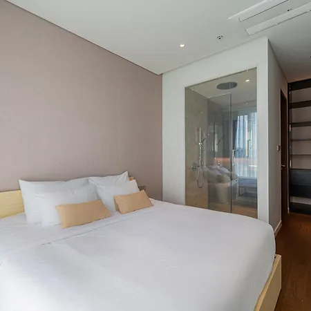 The Metropole Opera Residence By Kaystay Ho Chi Minh City Room photo
